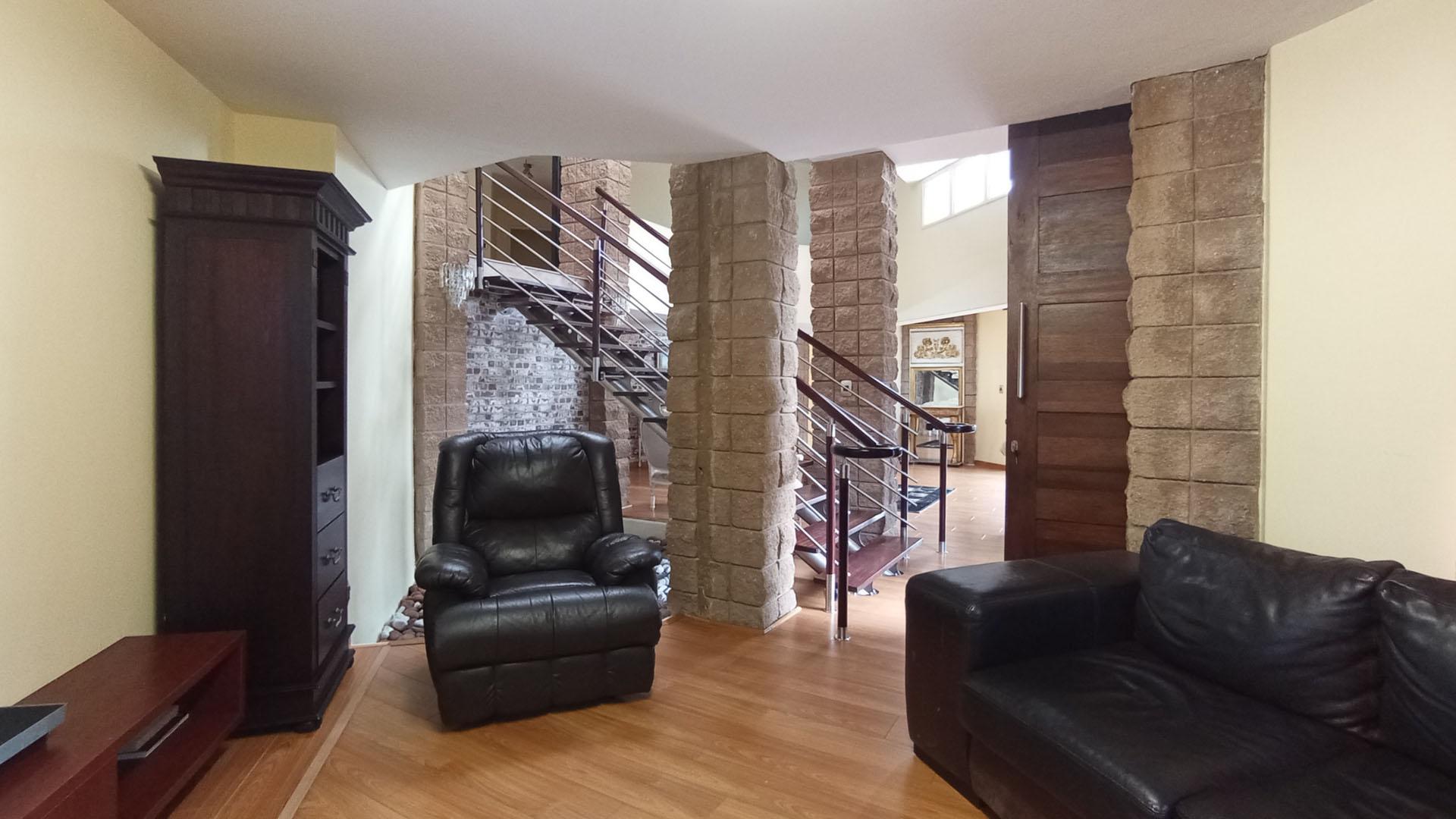 Lounges - 75 square meters of property in Faerie Glen