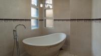 Bathroom 3+ - 16 square meters of property in Faerie Glen