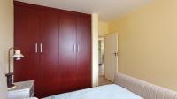 Bed Room 1 - 17 square meters of property in Faerie Glen