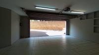 Garage - 84 square meters of property in Faerie Glen