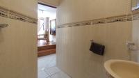 Bathroom 2 - 4 square meters of property in Faerie Glen