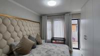 Main Bedroom - 18 square meters of property in Rand Collieries Sh