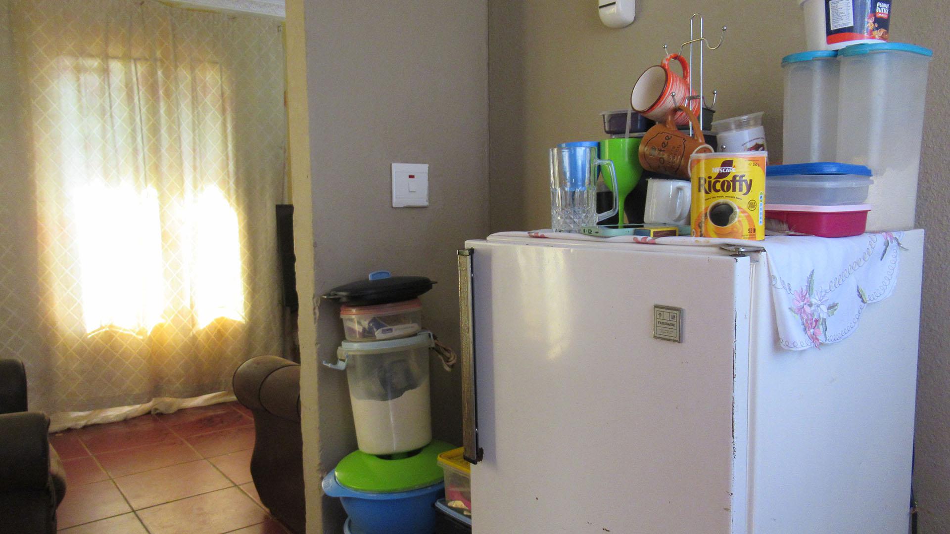 Kitchen - 5 square meters of property in Protea Glen