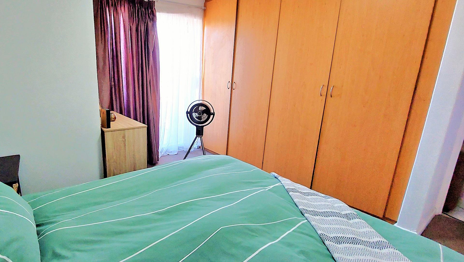 Bed Room 1 of property in Strand