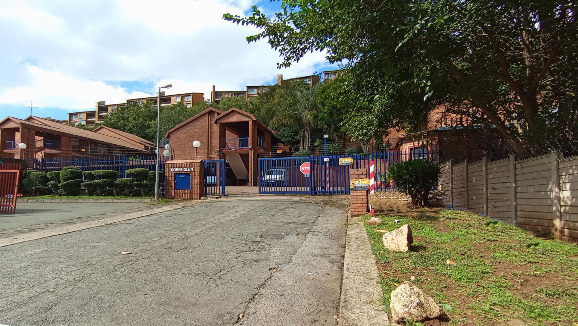 Front View of property in Windsor