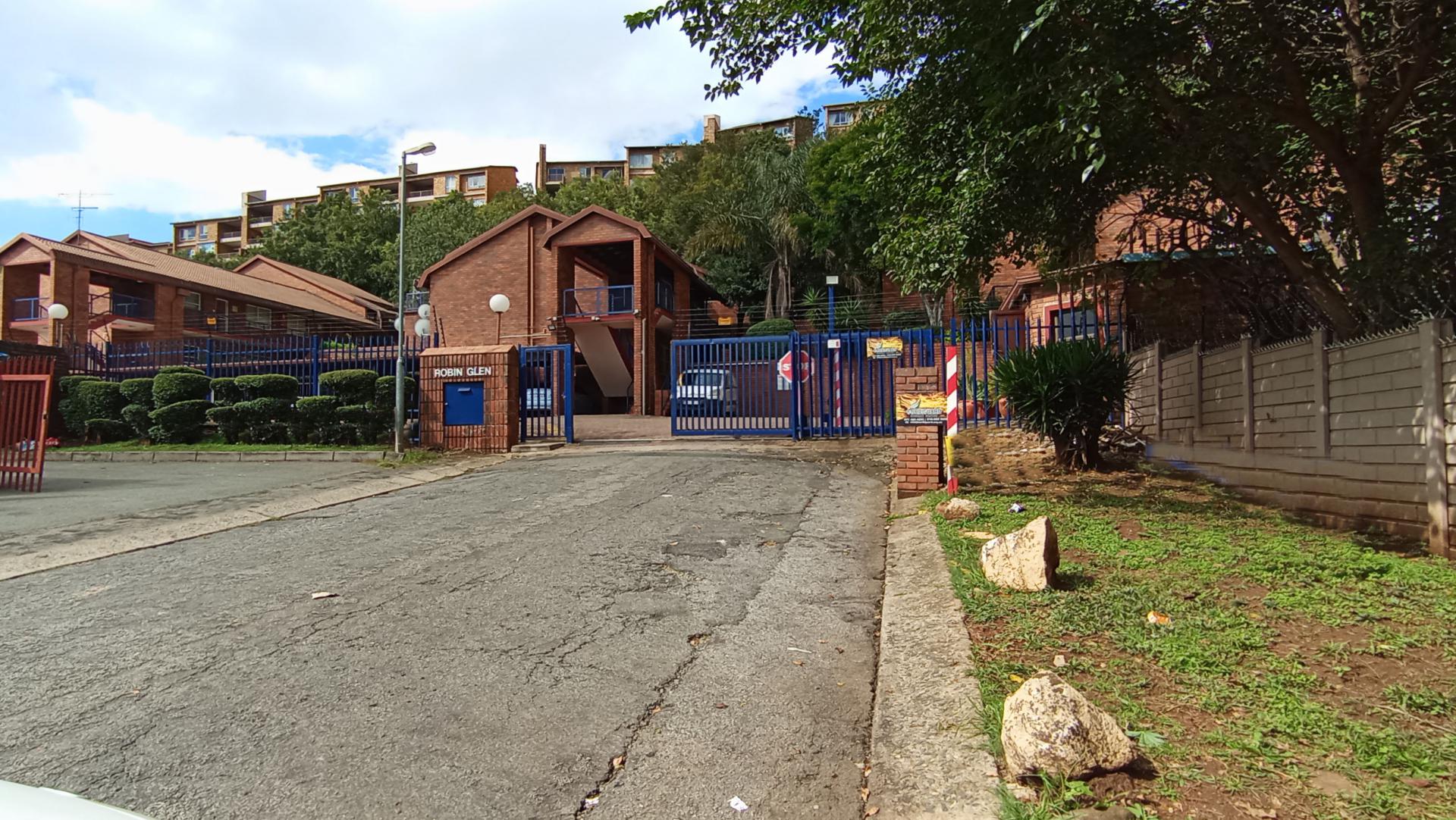 Front View of property in Windsor