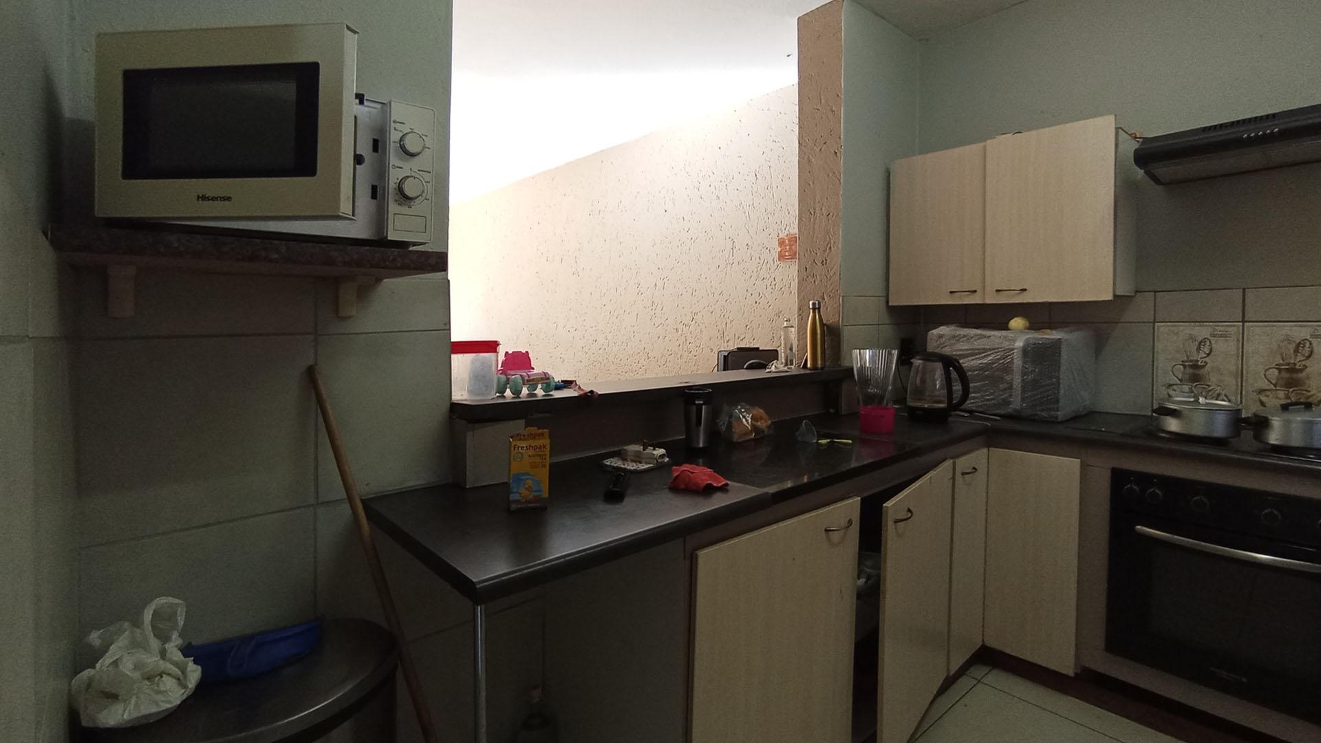 Kitchen - 11 square meters of property in Windsor