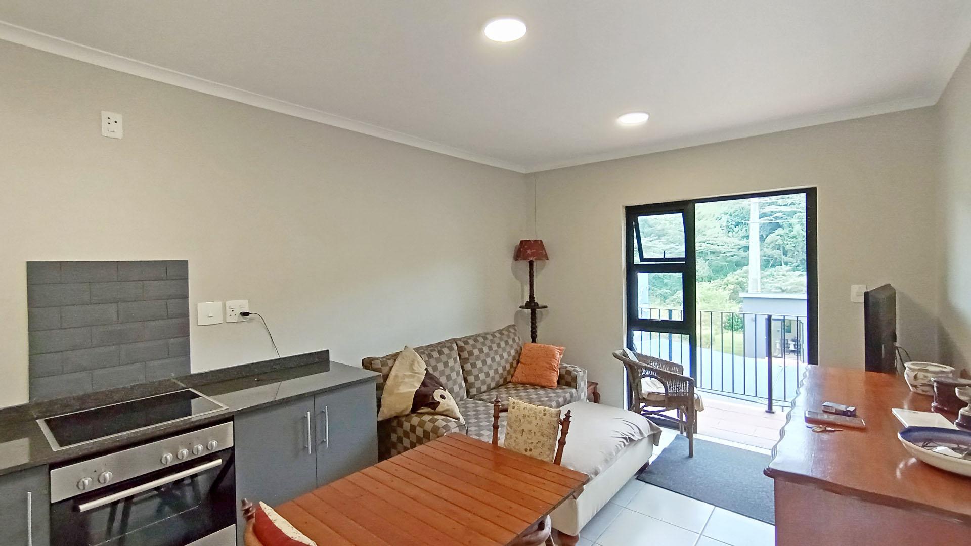 Kitchen - 9 square meters of property in Waterfall