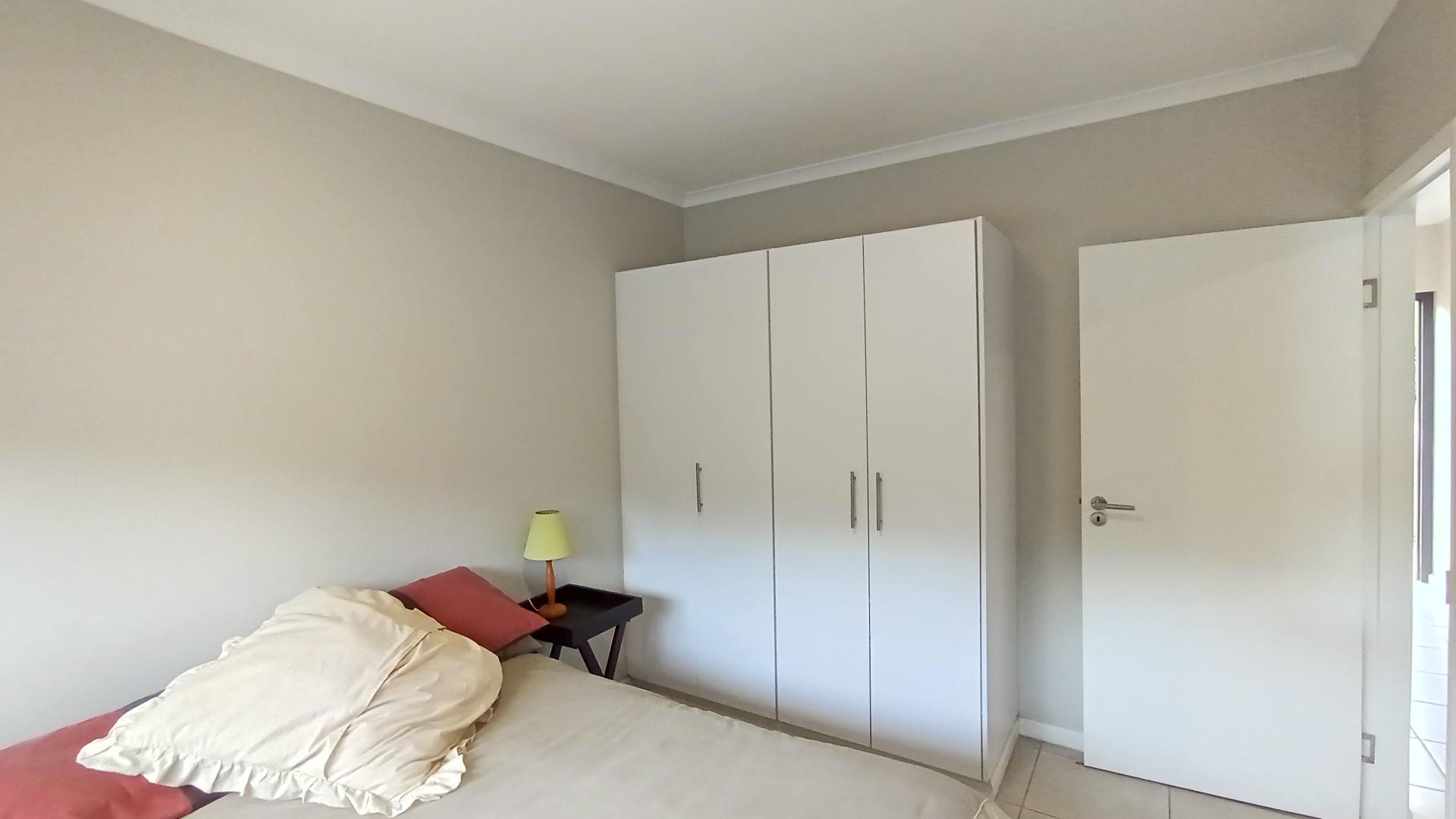 Bed Room 1 - 12 square meters of property in Waterfall