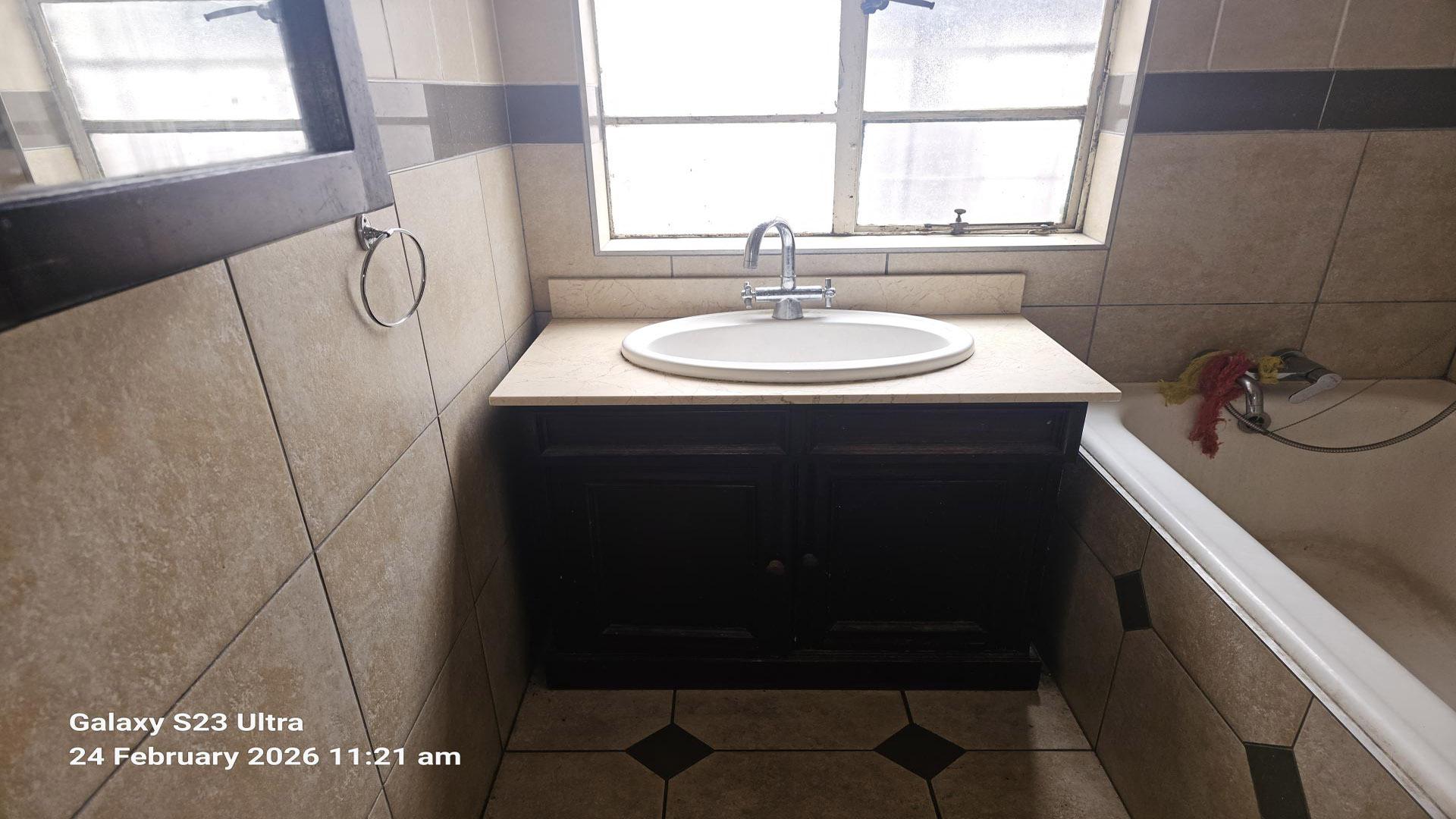 Bathroom 1 of property in Townsview