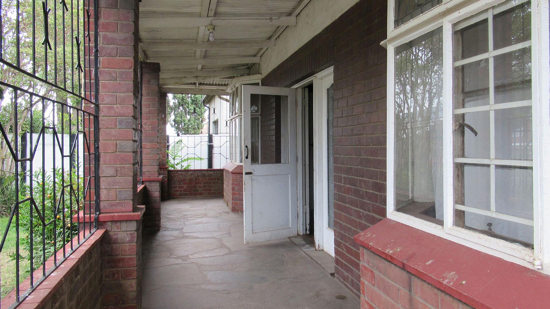 Patio - 34 square meters of property in Townsview