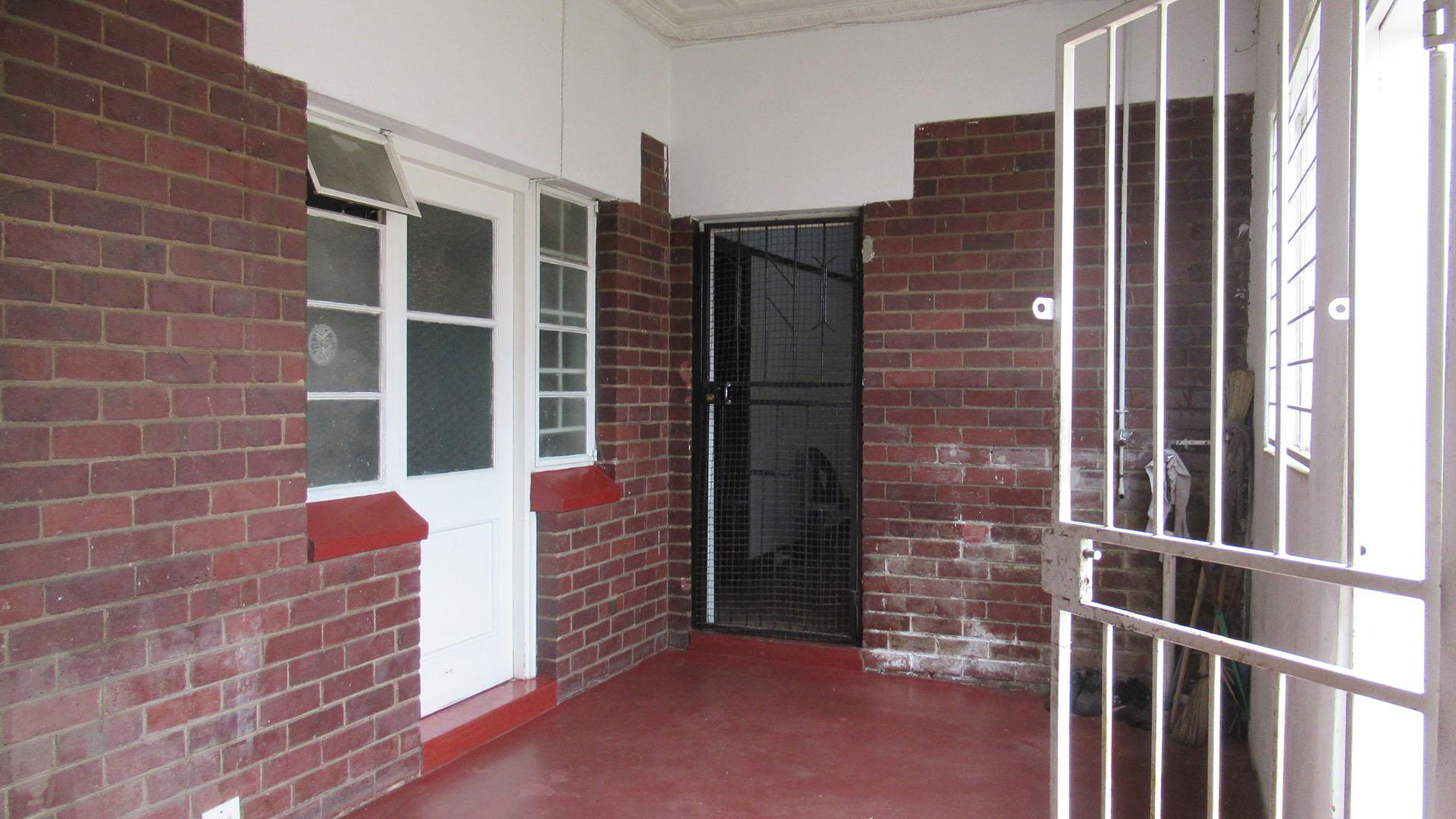 Patio - 34 square meters of property in Townsview