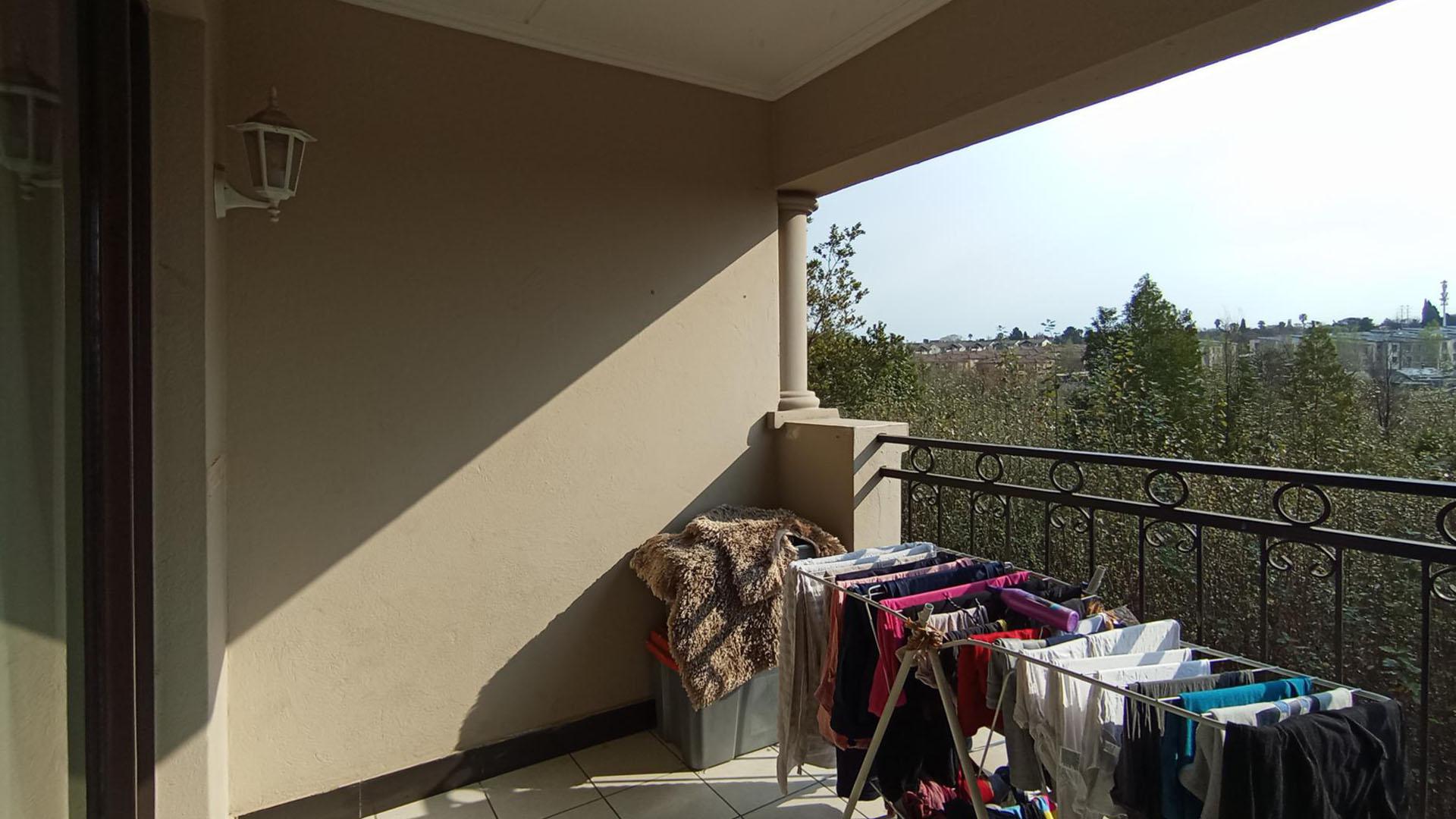 Balcony - 8 square meters of property in Noordwyk