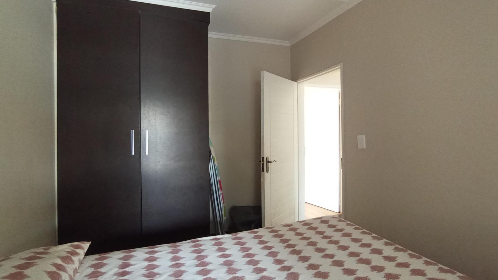 Bed Room 2 - 10 square meters of property in Noordwyk