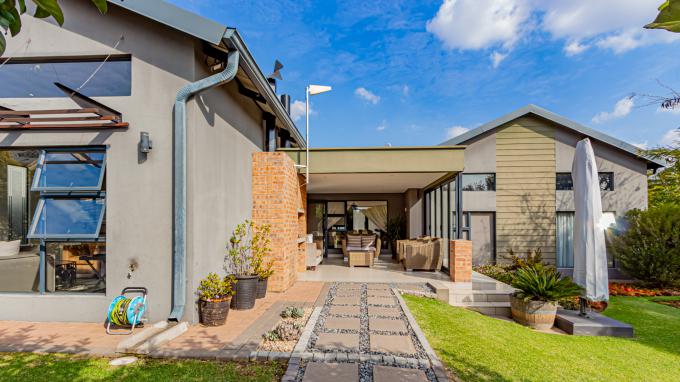3 Bedroom Freehold Residence to Rent in Copperleaf Golf and Country Estate - Property to rent - MR673986