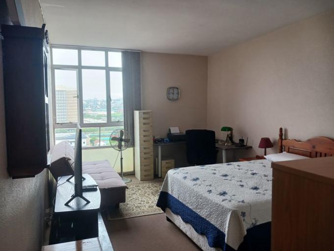 1 Bedroom Retirement Home for Sale For Sale in North Beach - MR674010
