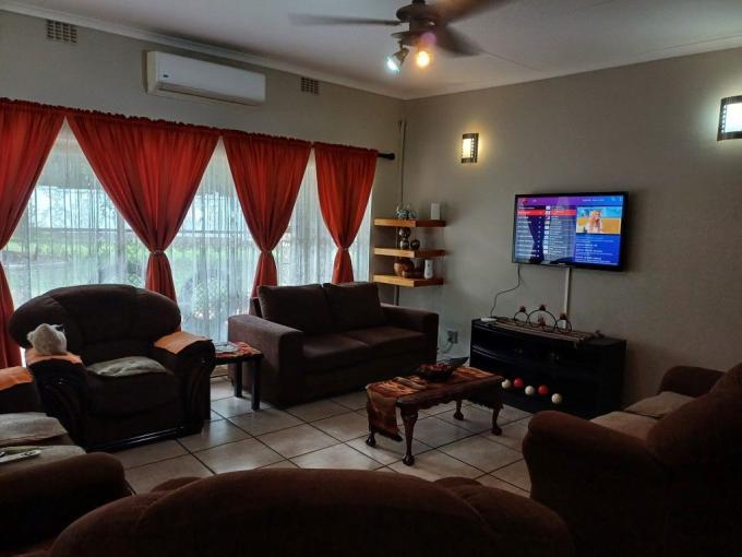 3 Bedroom House for Sale For Sale in Bela-Bela (Warmbad) - MR674020