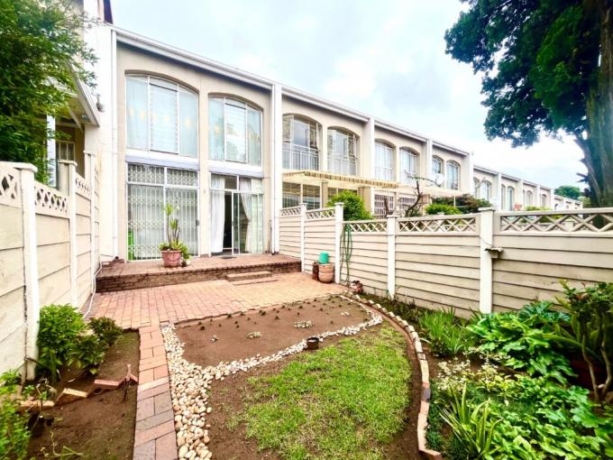 2 Bedroom Simplex for Sale For Sale in Haddon - MR674038