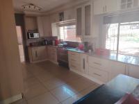  of property in Theresapark
