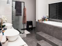  of property in Hartbeespoort