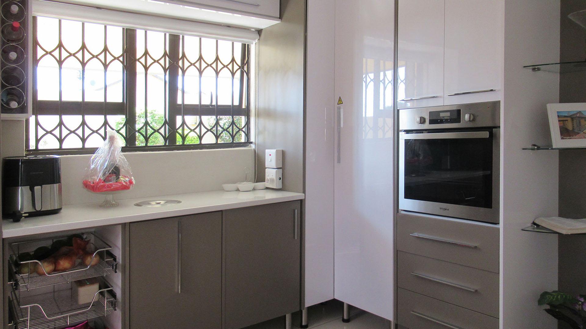 Kitchen - 12 square meters of property in Ennerdale