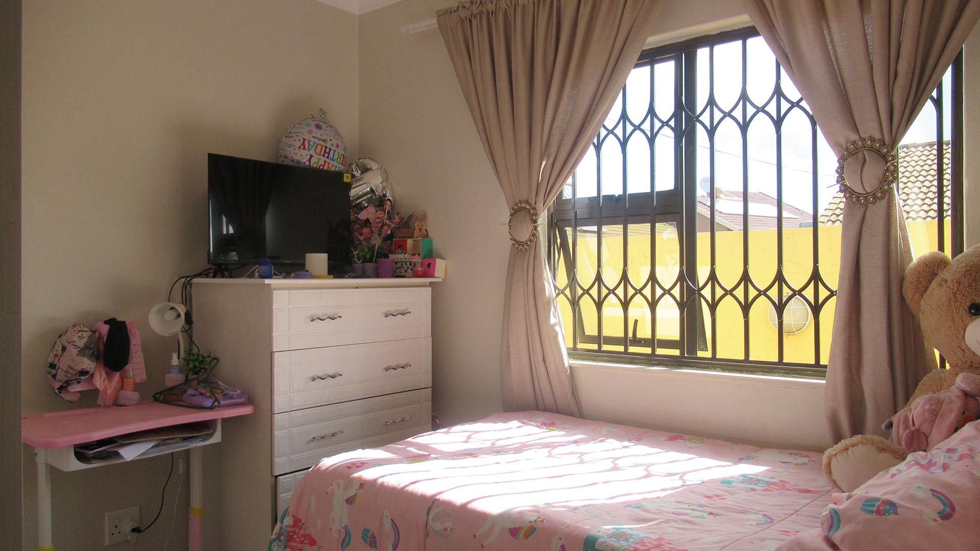 Bed Room 2 - 7 square meters of property in Ennerdale