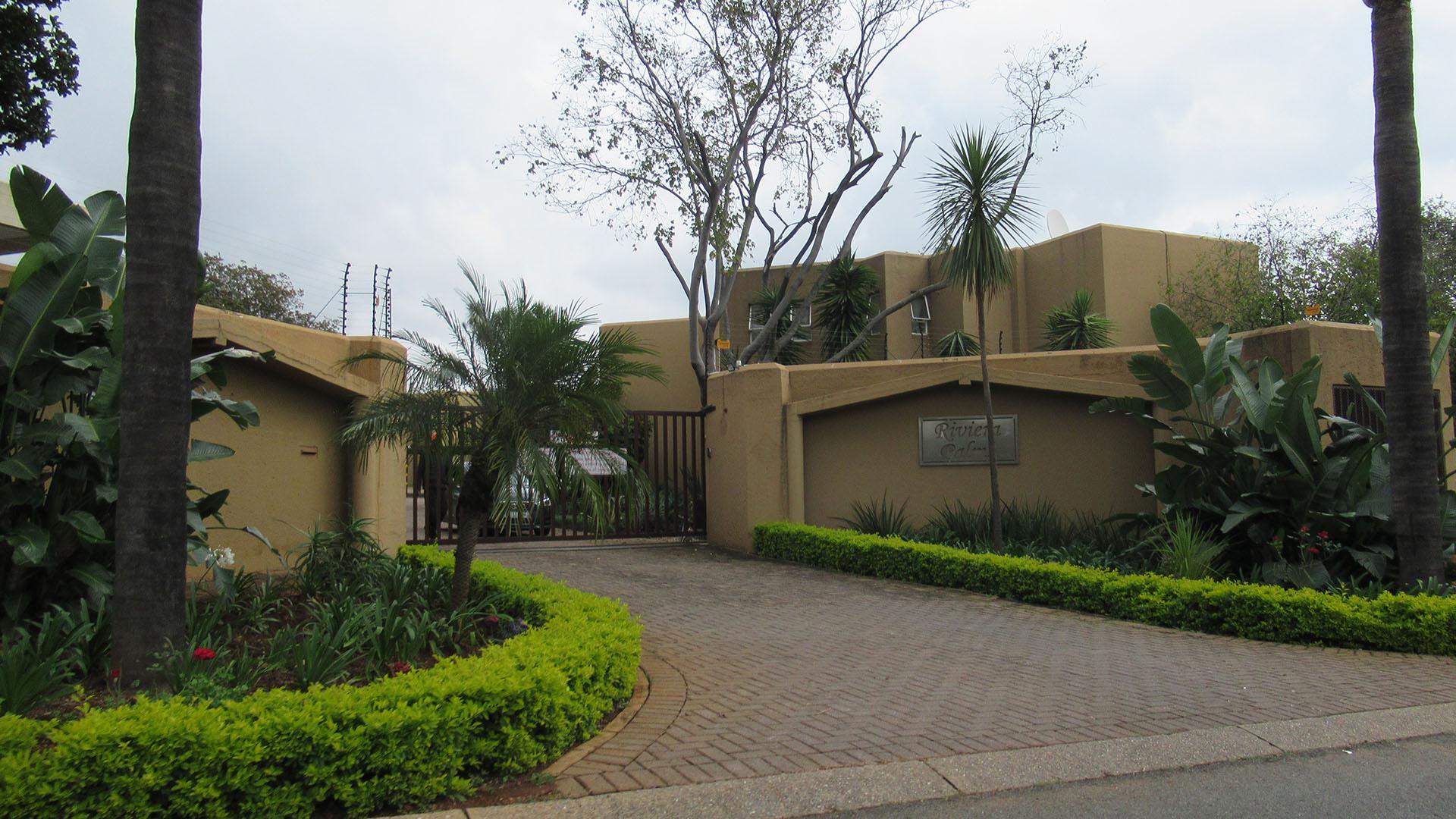 Front View of property in Little Falls