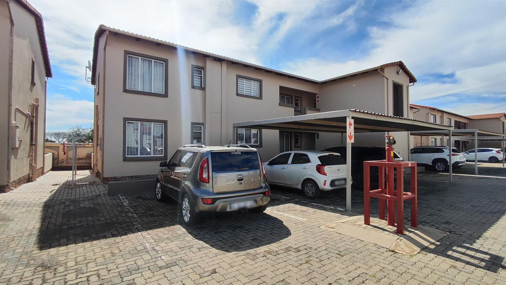 Front View of property in Dalpark