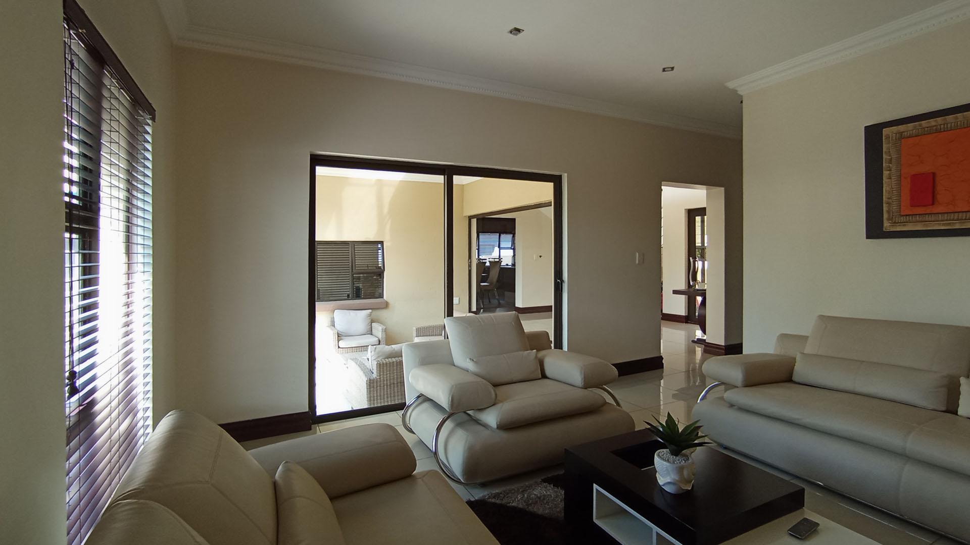 Lounges - 41 square meters of property in Blue Valley Golf Estate
