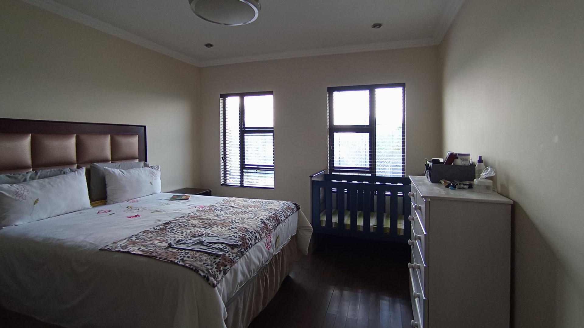 Bed Room 3 - 18 square meters of property in Blue Valley Golf Estate