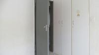 Bed Room 1 - 9 square meters of property in Protea South