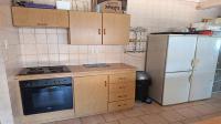 Kitchen - 8 square meters of property in Eikepark