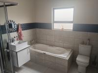 Bathroom 1 of property in Krugersdorp
