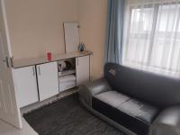 Bed Room 2 of property in Krugersdorp