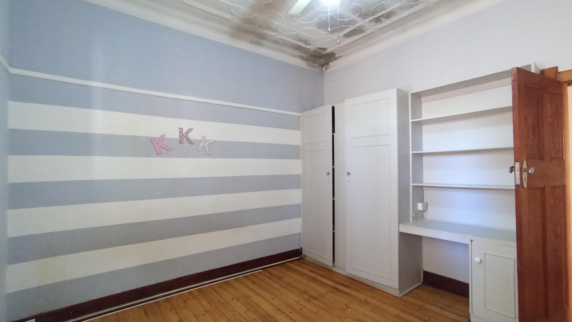 Bed Room 2 - 17 square meters of property in Orange Grove