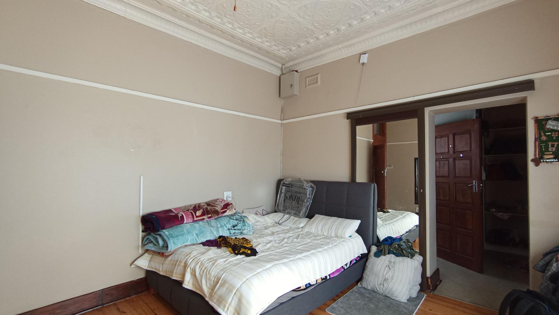 Main Bedroom - 27 square meters of property in Orange Grove