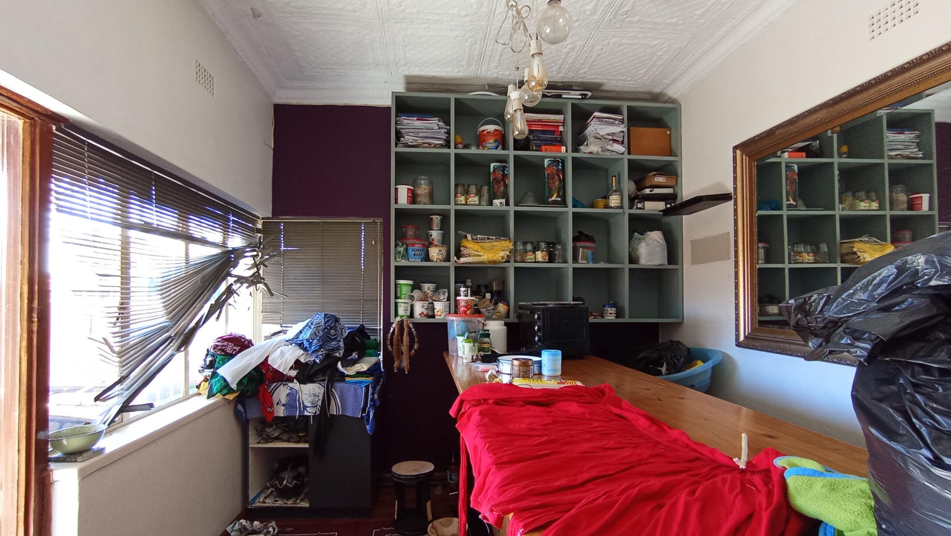 Spaces - 23 square meters of property in Orange Grove