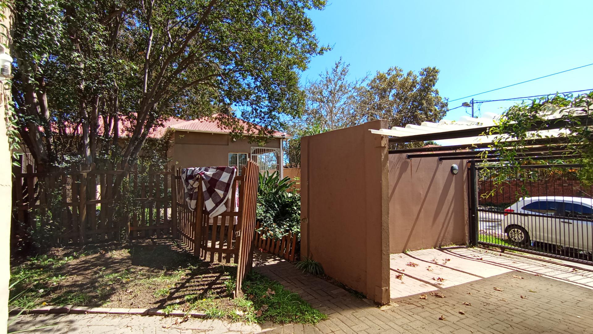 Spaces - 23 square meters of property in Orange Grove