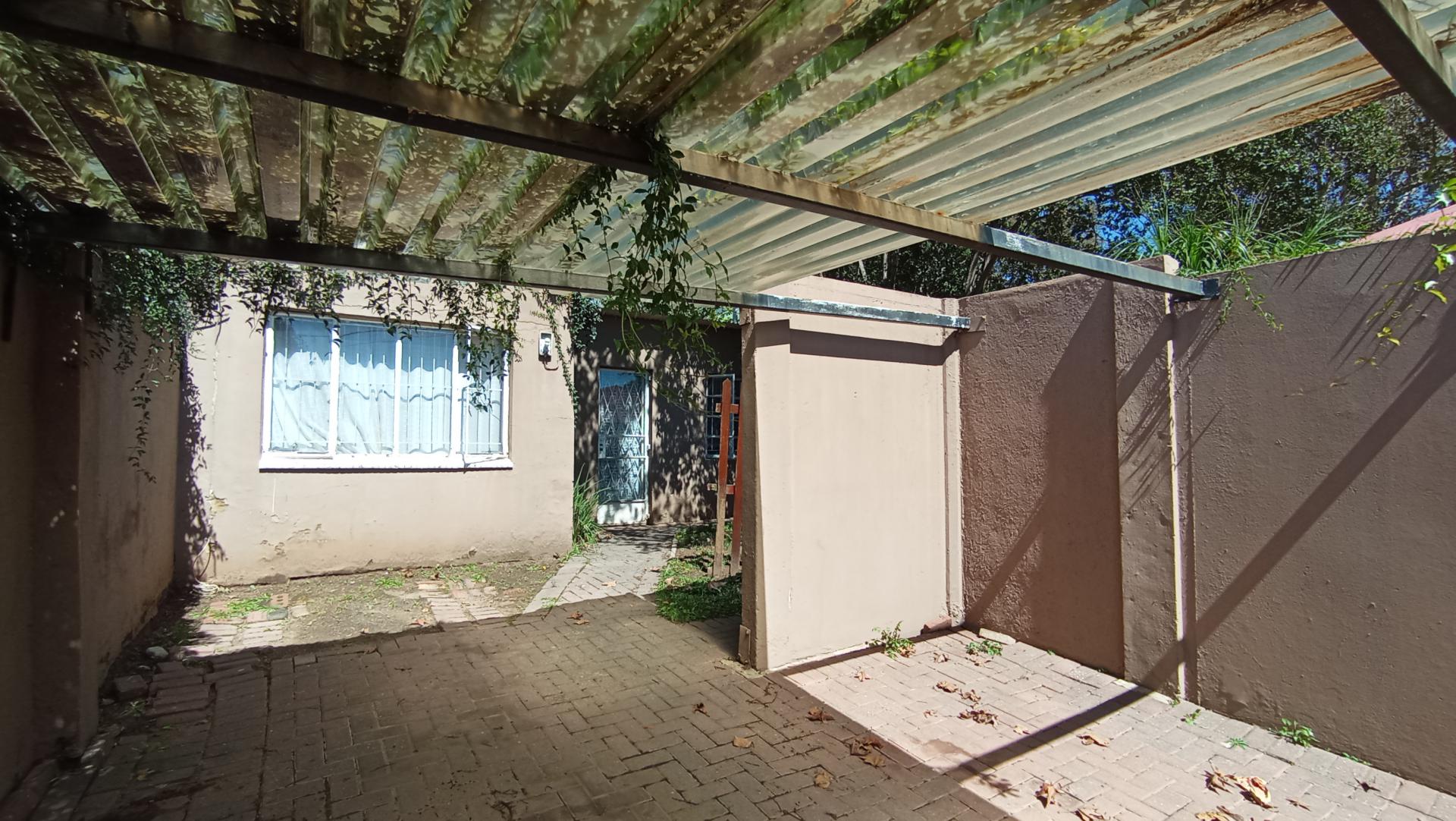 Spaces - 23 square meters of property in Orange Grove