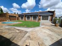 3 Bedroom 2 Bathroom House for Sale for sale in Aerorand - MP