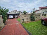  of property in Brackenhurst