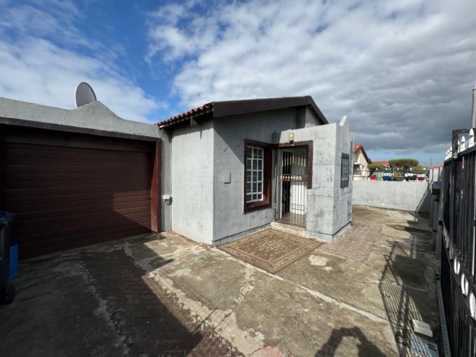 3 Bedroom House for Sale For Sale in Protea Park - MR674203