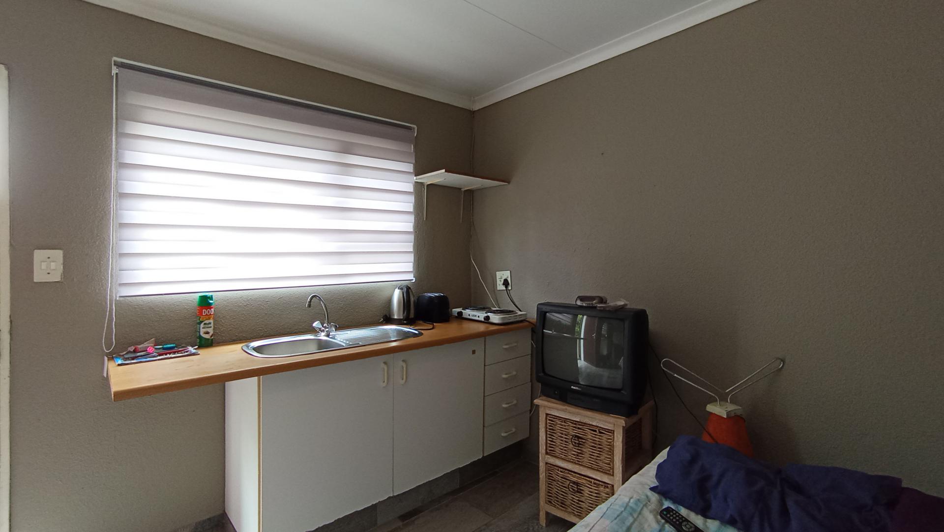 Staff Room - 11 square meters of property in North Riding A.H.