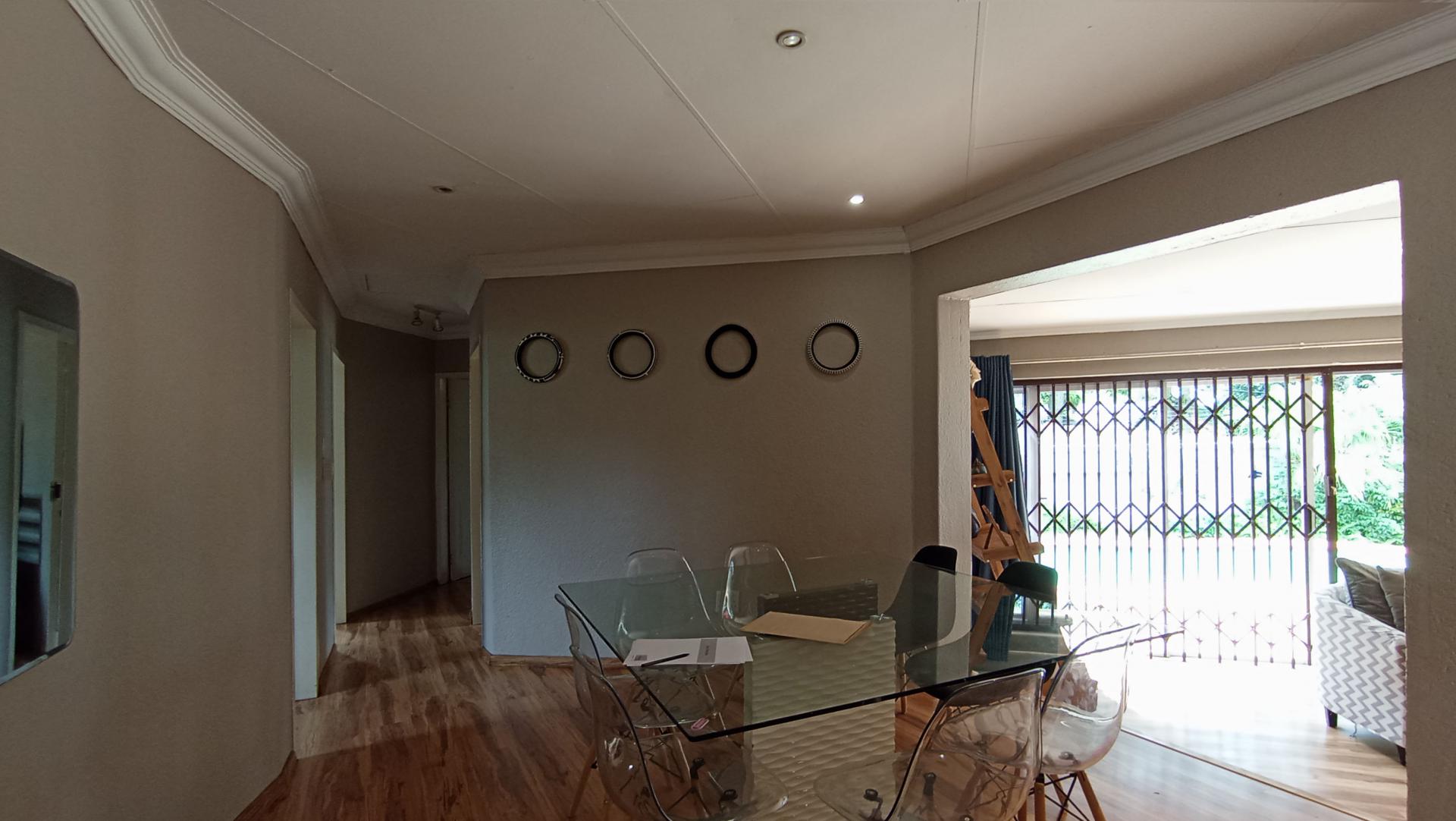 Dining Room - 12 square meters of property in North Riding A.H.