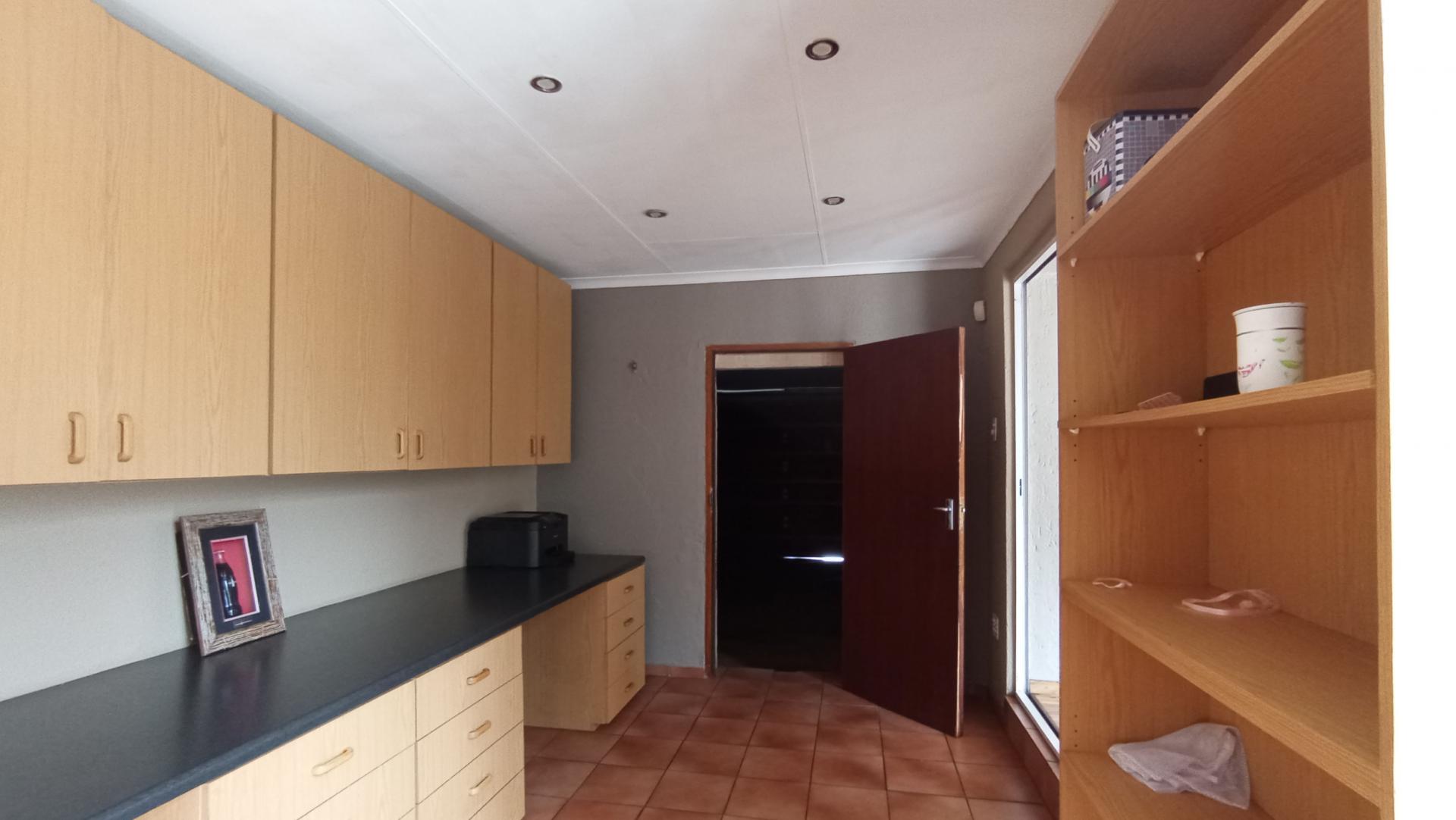 Study - 13 square meters of property in North Riding A.H.