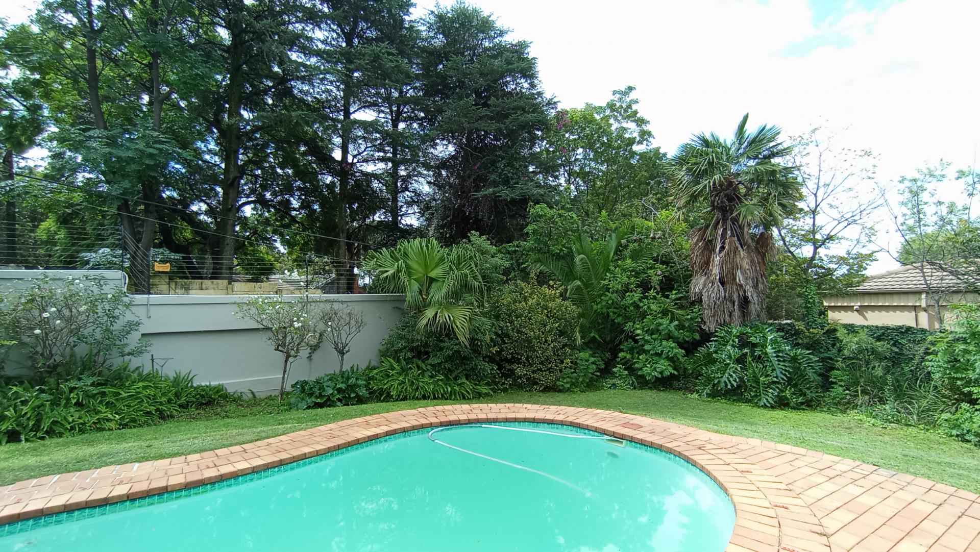 Swimming Pool of property in North Riding A.H.