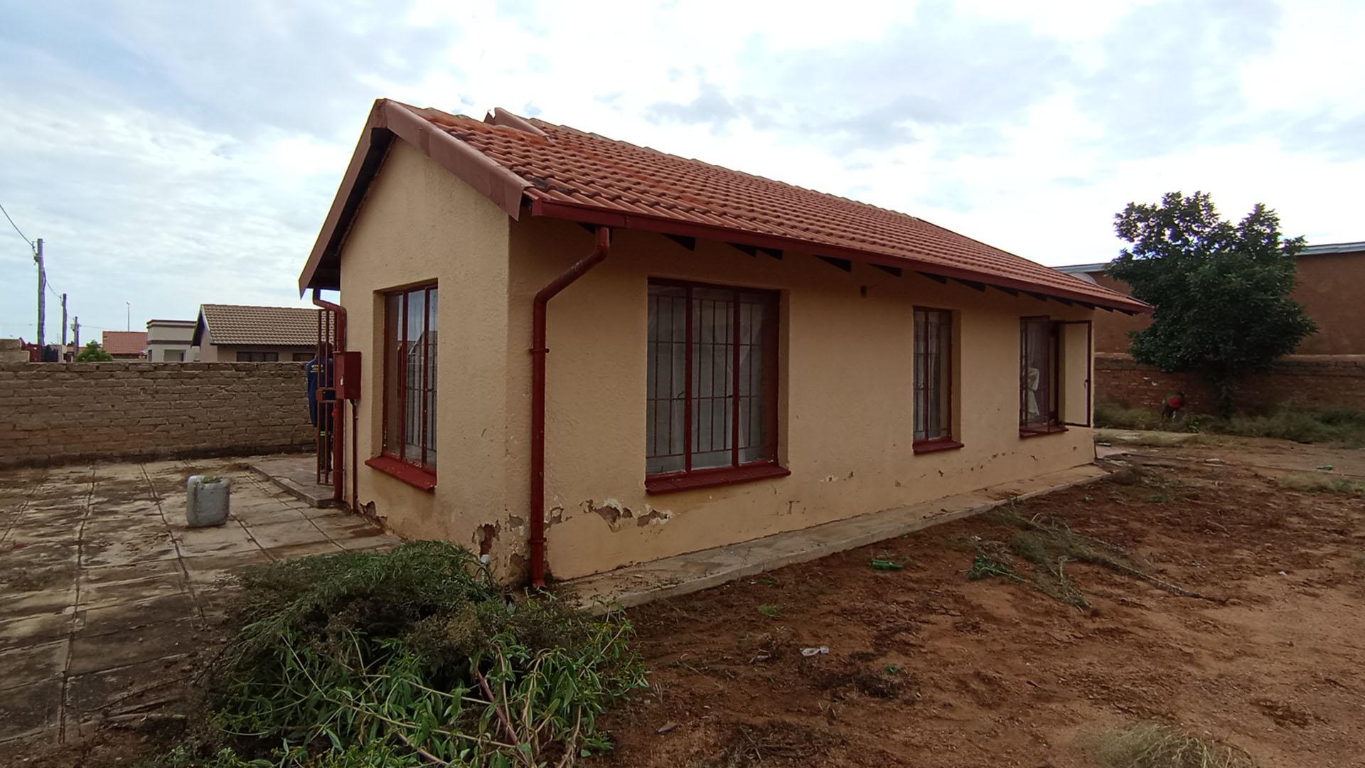 Front View of property in Soshanguve East