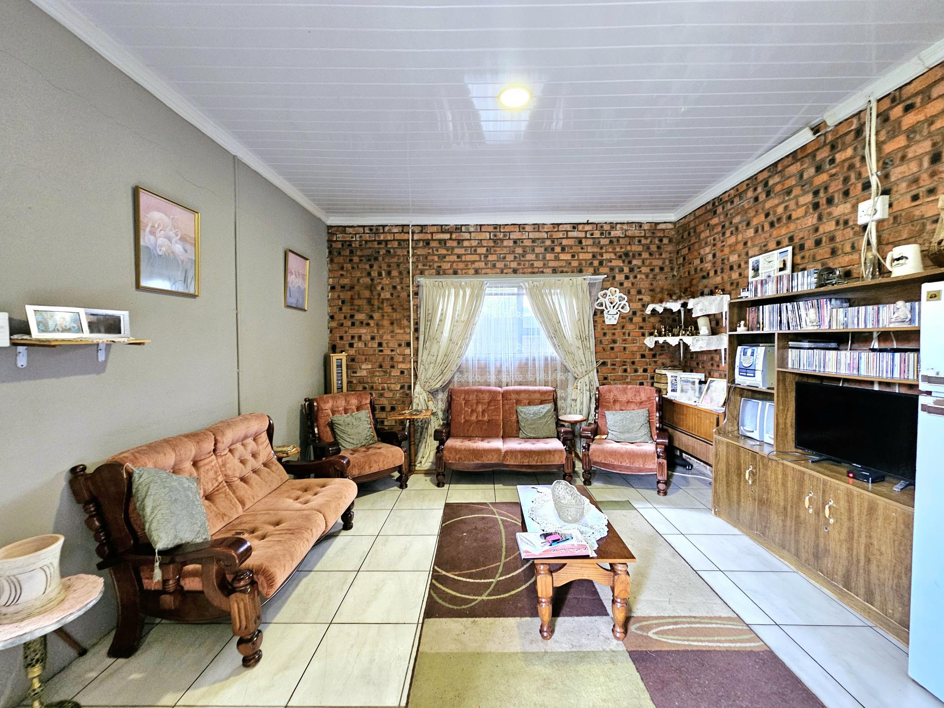 Lounges of property in Hospitaalpark