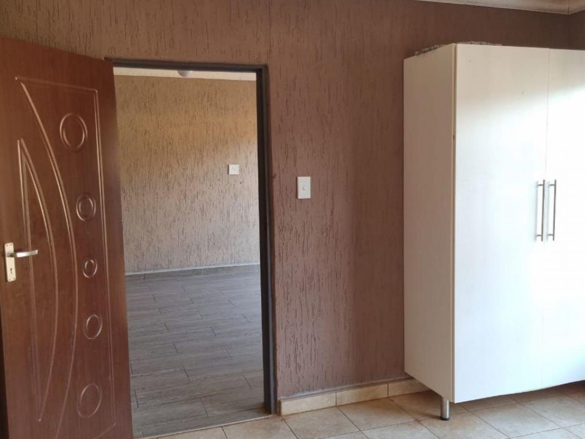  of property in Thohoyandou