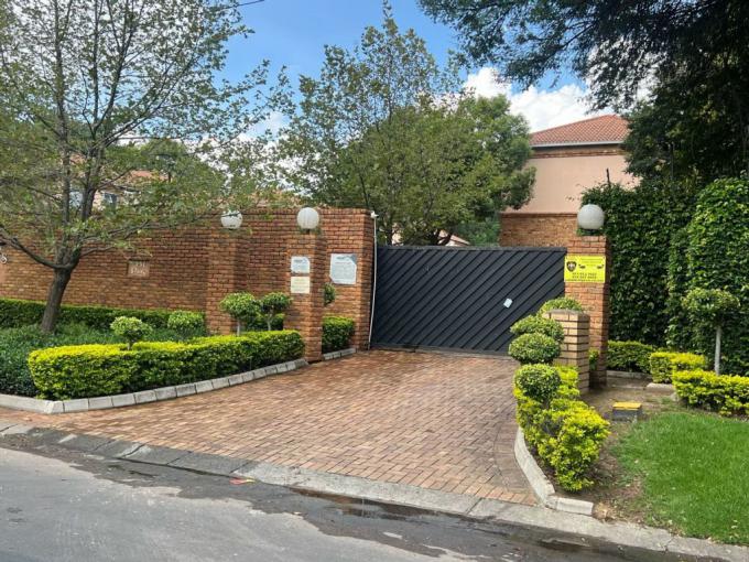 2 Bedroom Apartment for Sale For Sale in Ferndale - JHB - MR674277